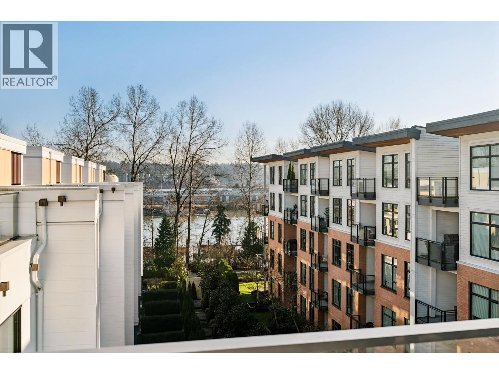 310 310 SALTER STREET, New Westminster