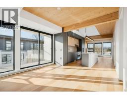 310 310 Salter Street, New Westminster, BC V3M0N7 Photo 9