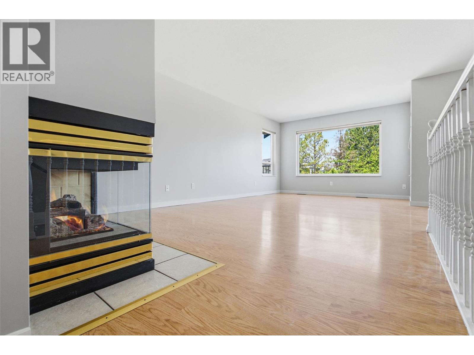 913 GREYSTONE Crescent - 22