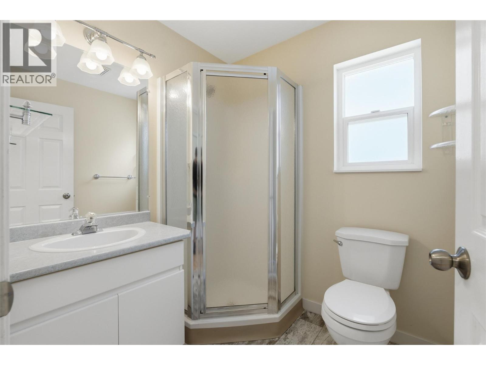 913 GREYSTONE Crescent - 42