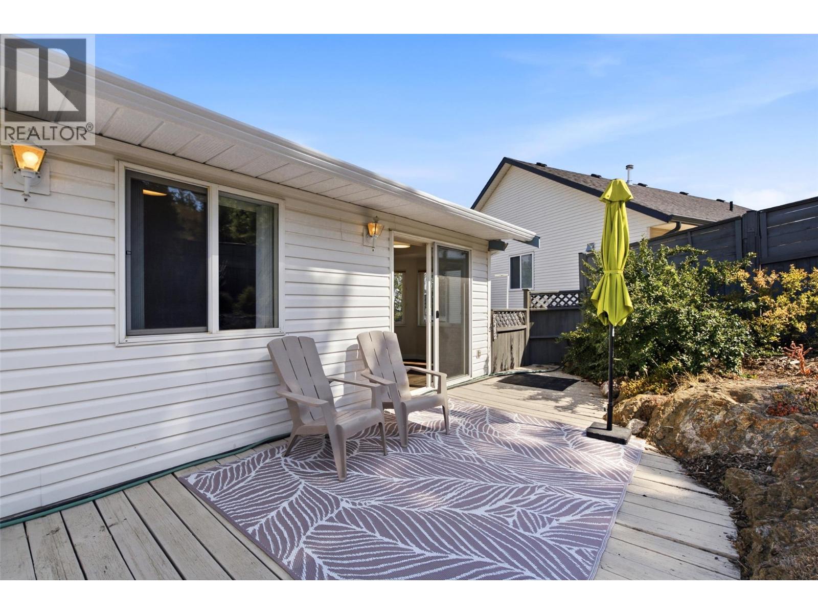 913 GREYSTONE Crescent - Image 35