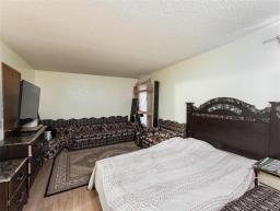 26 Corton Place, Winnipeg, MB R2N1W6 Photo 20