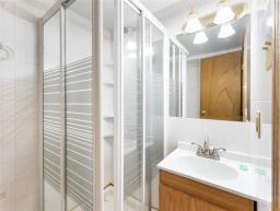 26 Corton Place, Winnipeg, MB R2N1W6 Photo 29