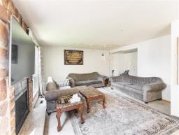 26 Corton Place, Winnipeg, MB R2N1W6 Photo 10