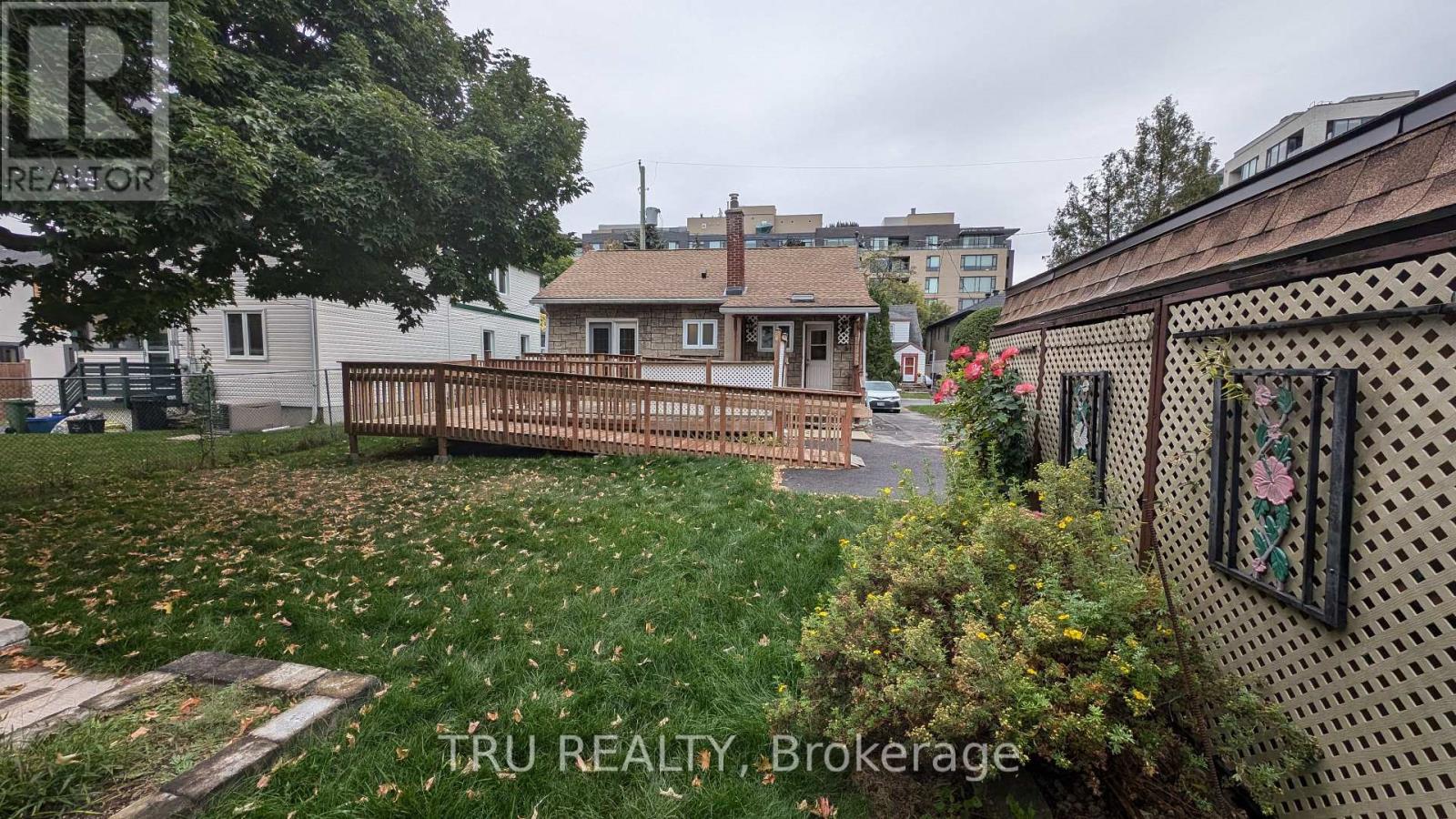 4 Bed, 1 Bath House for Sale in Ottawa – 105 MAILES AVENUE, Ottawa – MLS# X13655886 - Image 16
