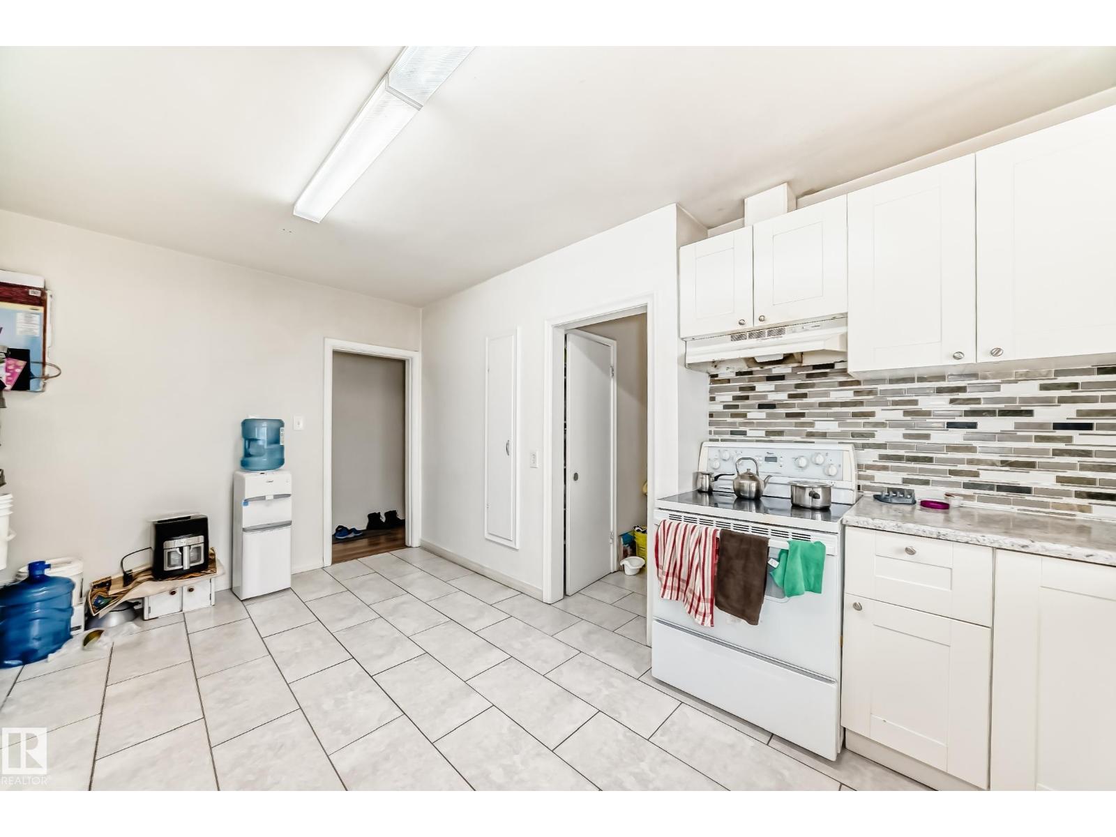 11716 124 Street NW - Photo 49
