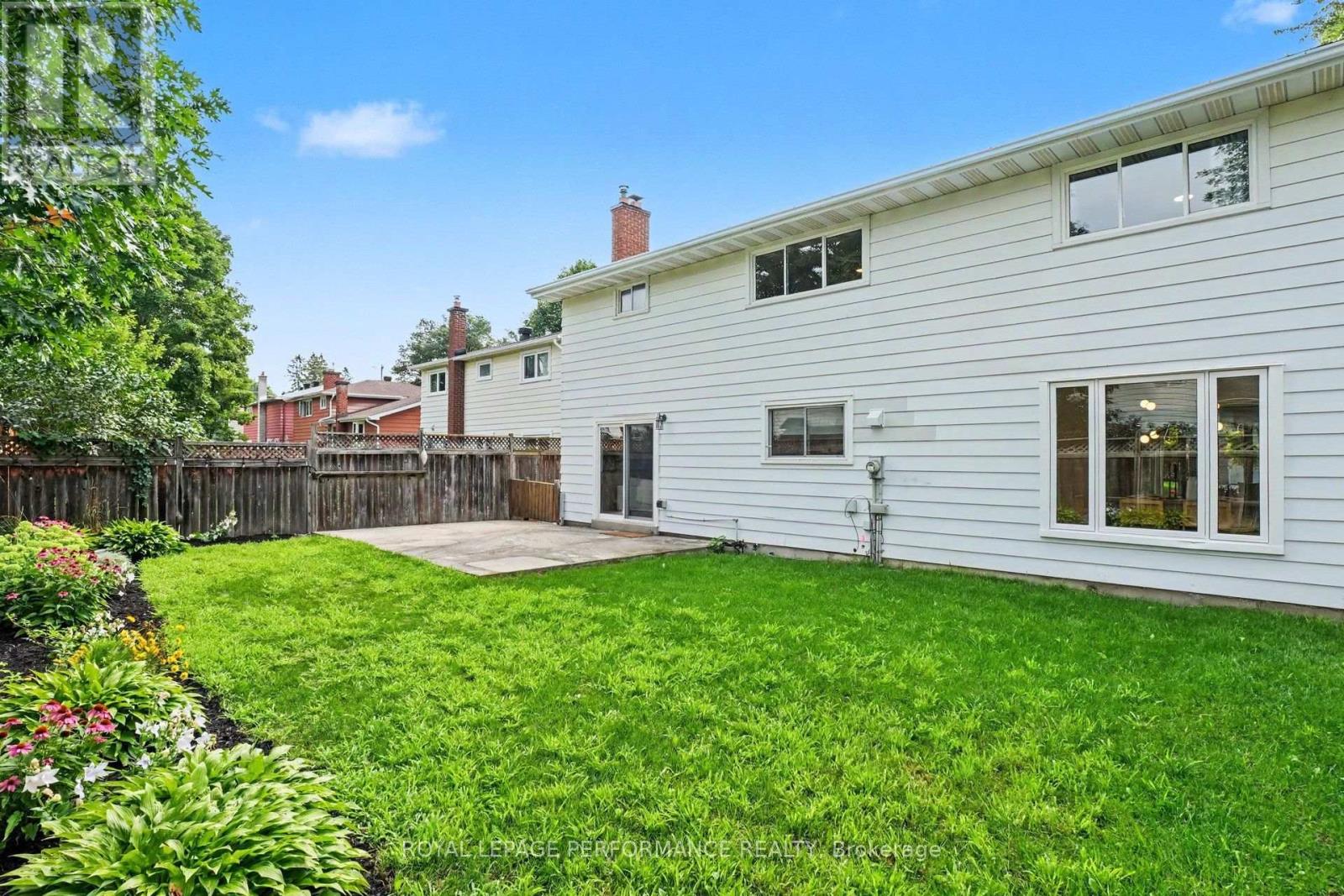 13 CENTREPARK DRIVE - Image 35