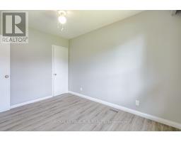 11 Jacksons Point Avenue, Georgina, ON L0E1L0 Photo 8
