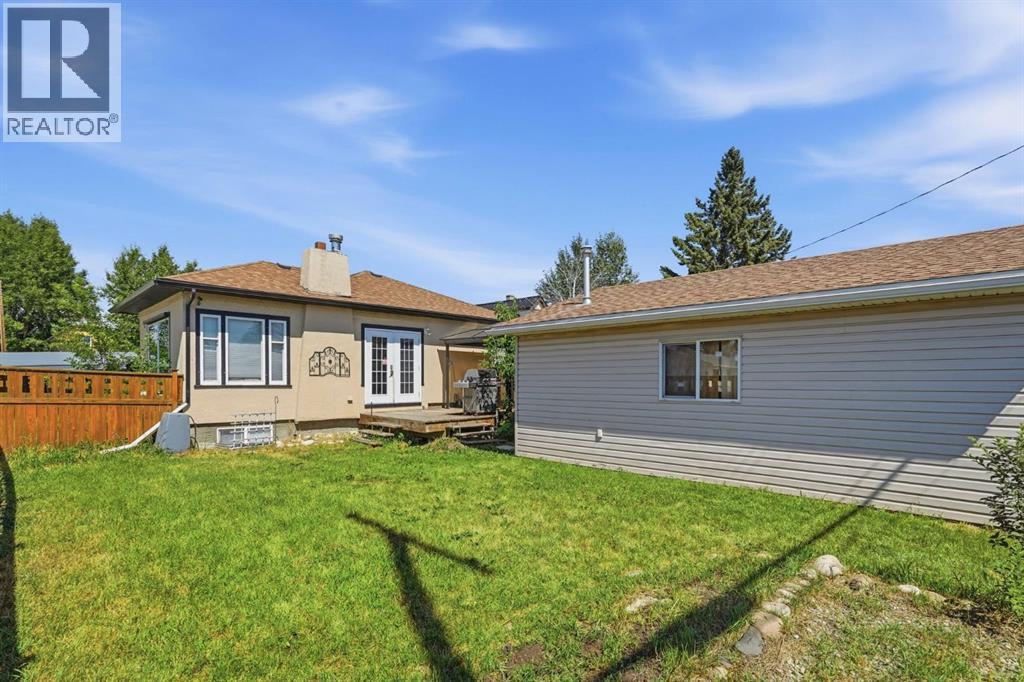 2037 18 Avenue - Image 30