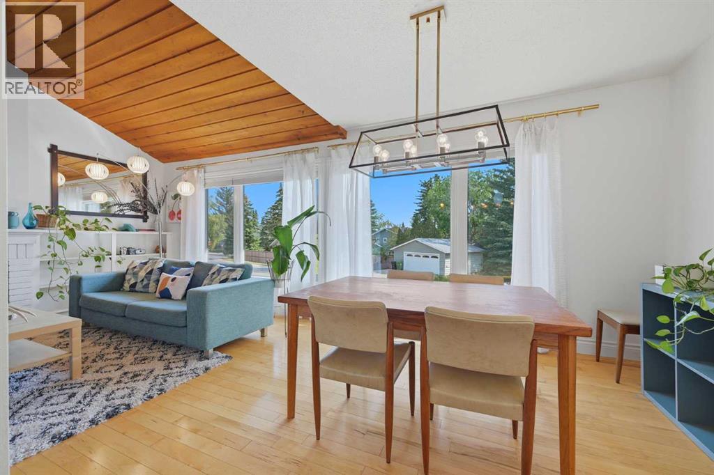 111 Coachwood Crescent SW - 4