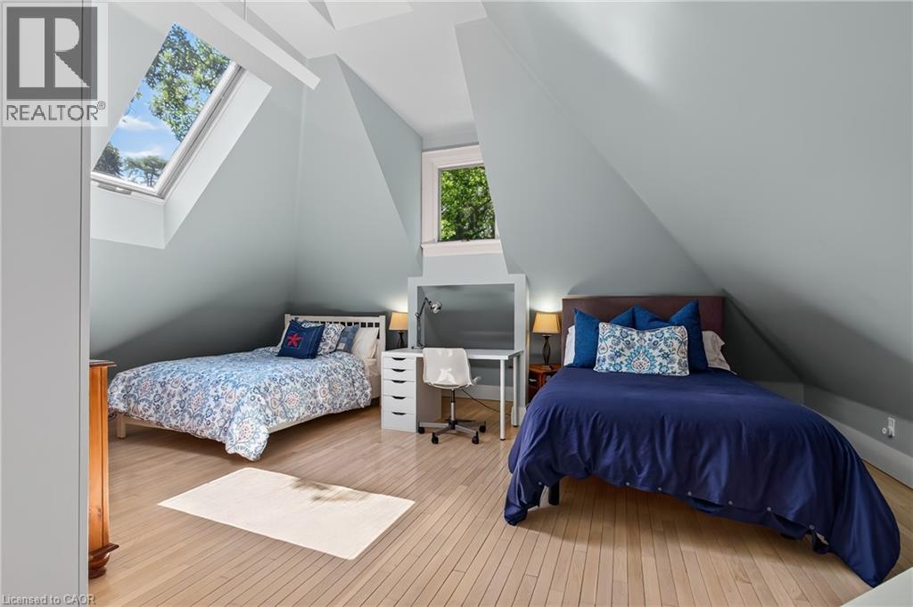 1391 QUEEN VICTORIA Avenue - Image 33