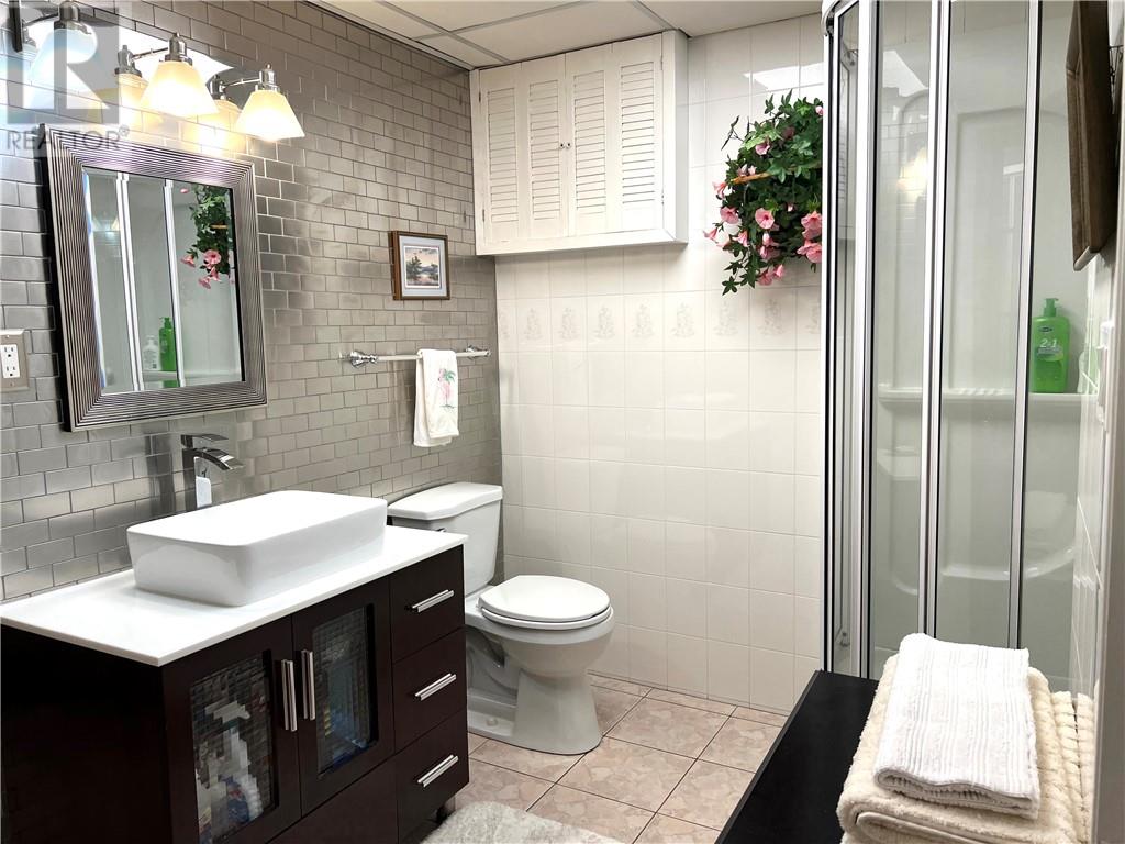 607 Danforth Avenue - 20