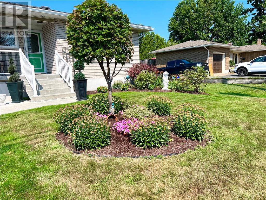 607 Danforth Avenue - 28