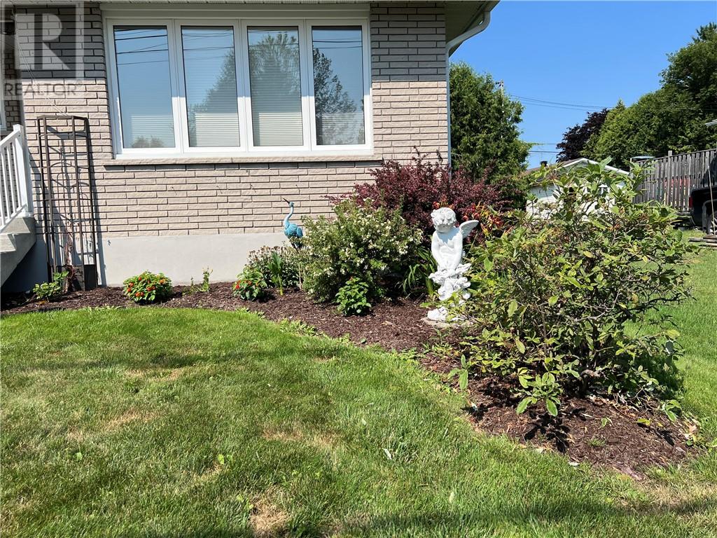 607 Danforth Avenue - Image 27