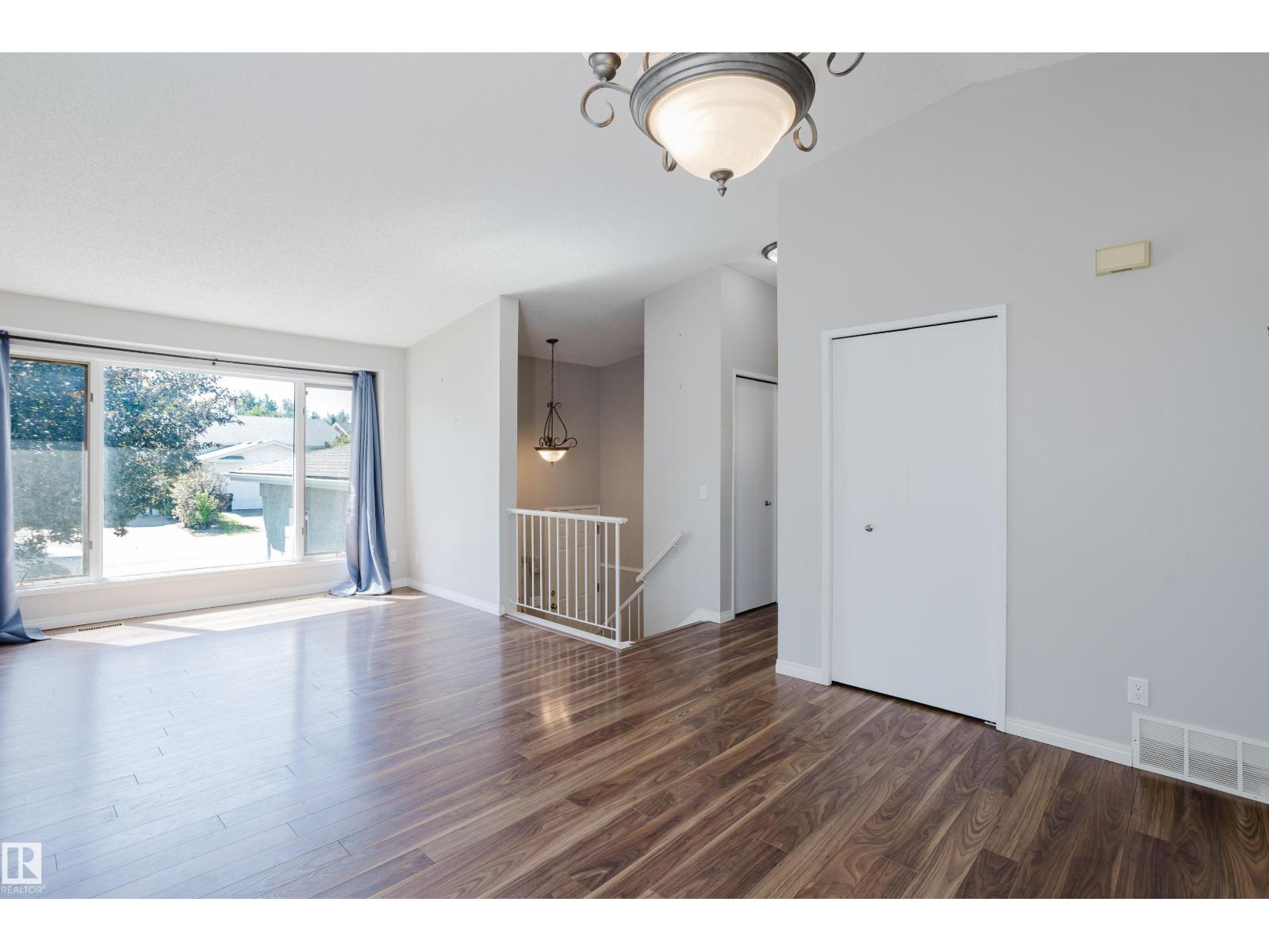 337 Pearson Crescent NW - Photo 9