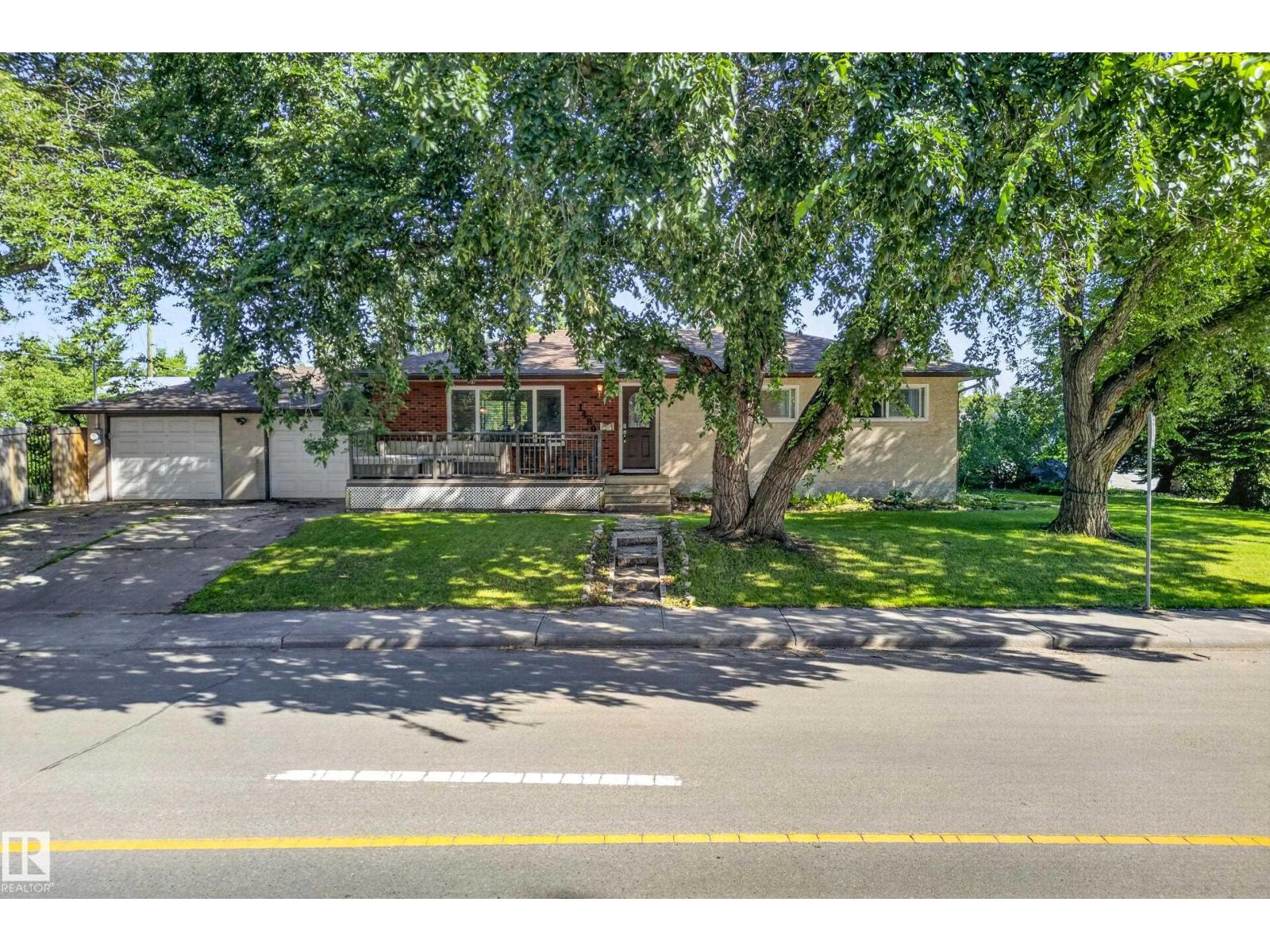14804 95 AV NW - 1