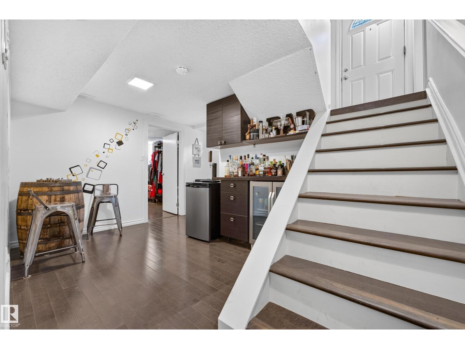 14804 95 AV NW - 33