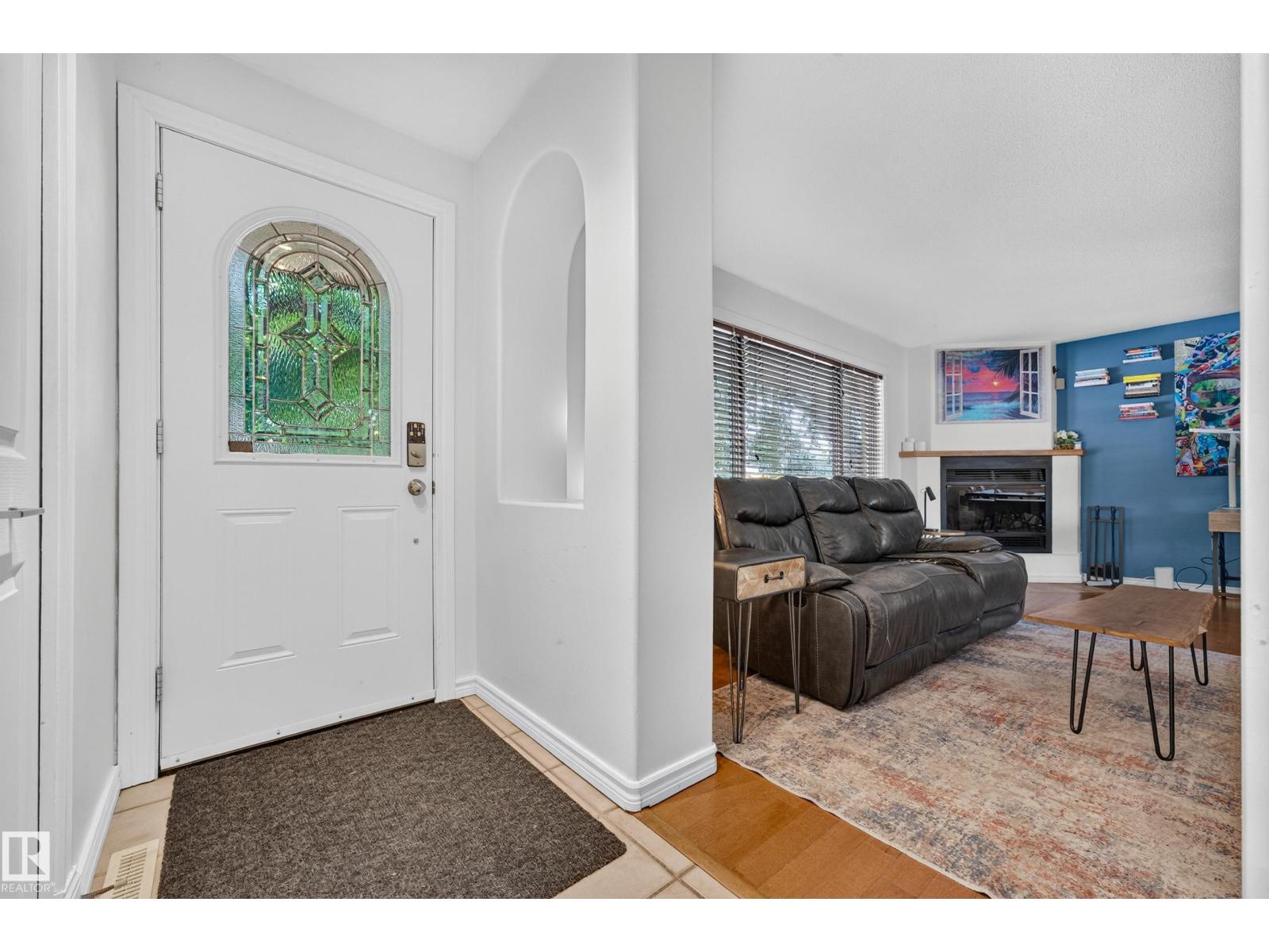 14804 95 AV NW - 8