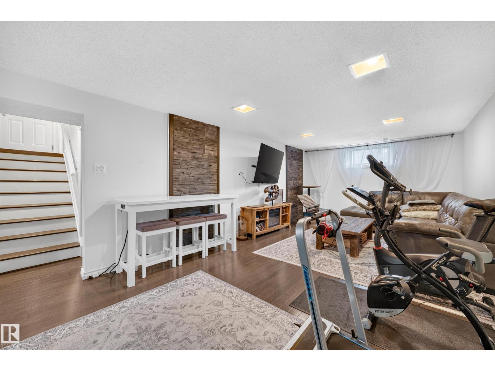 14804 95 AV NW - Image 37