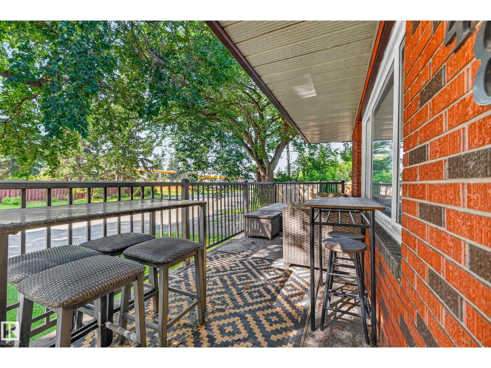 14804 95 AV NW - 6