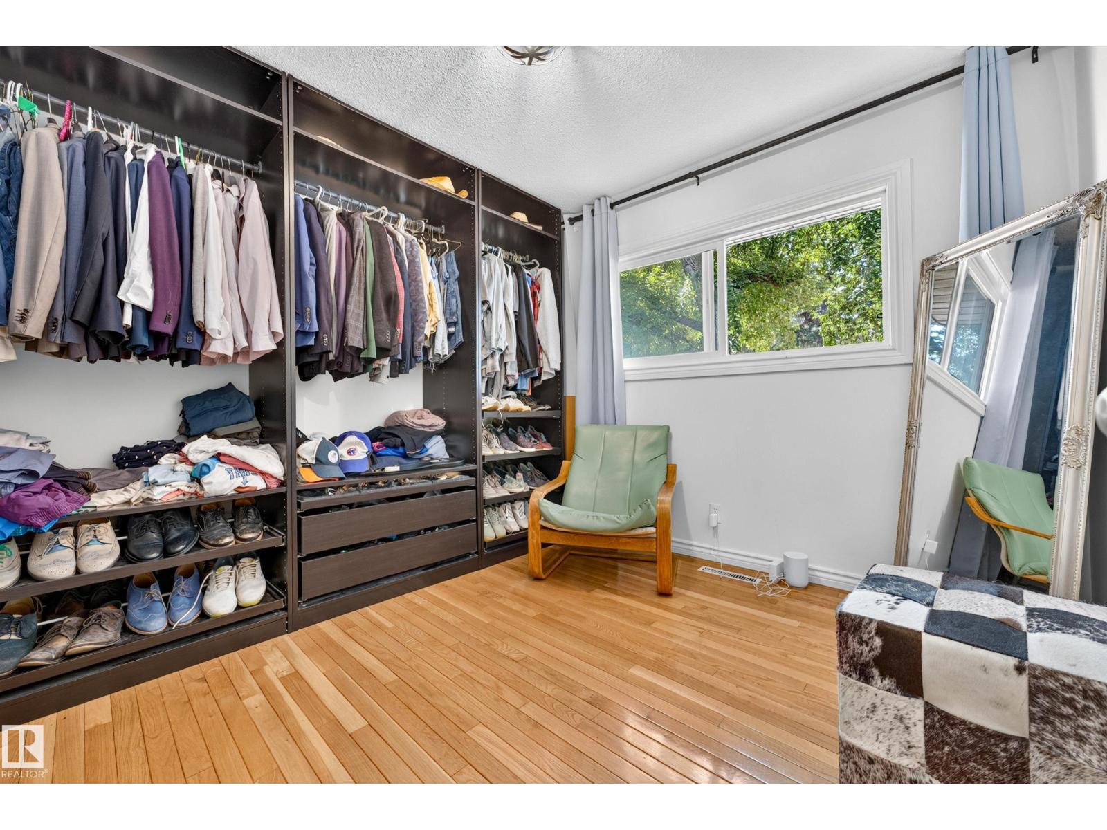 14804 95 AV NW - 28