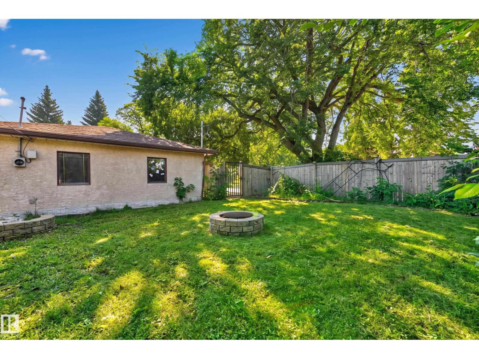 14804 95 AV NW - 49