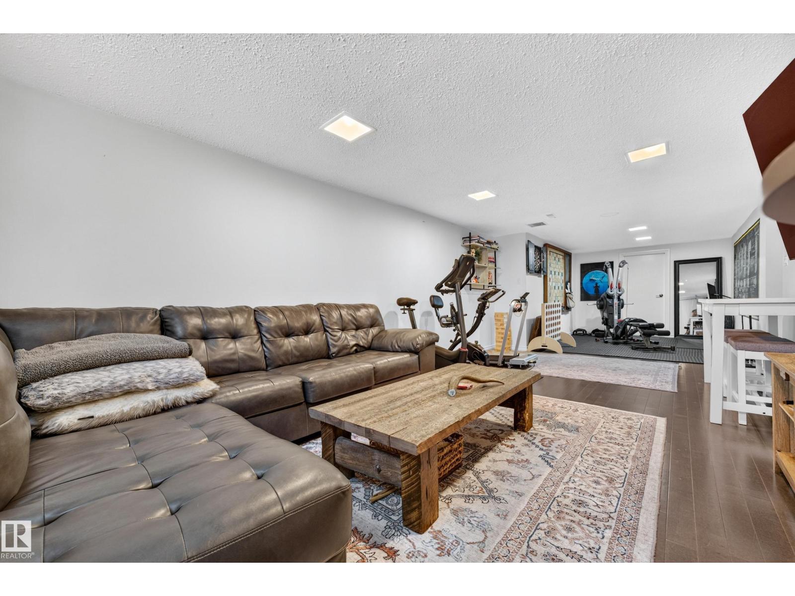 14804 95 AV NW - 38