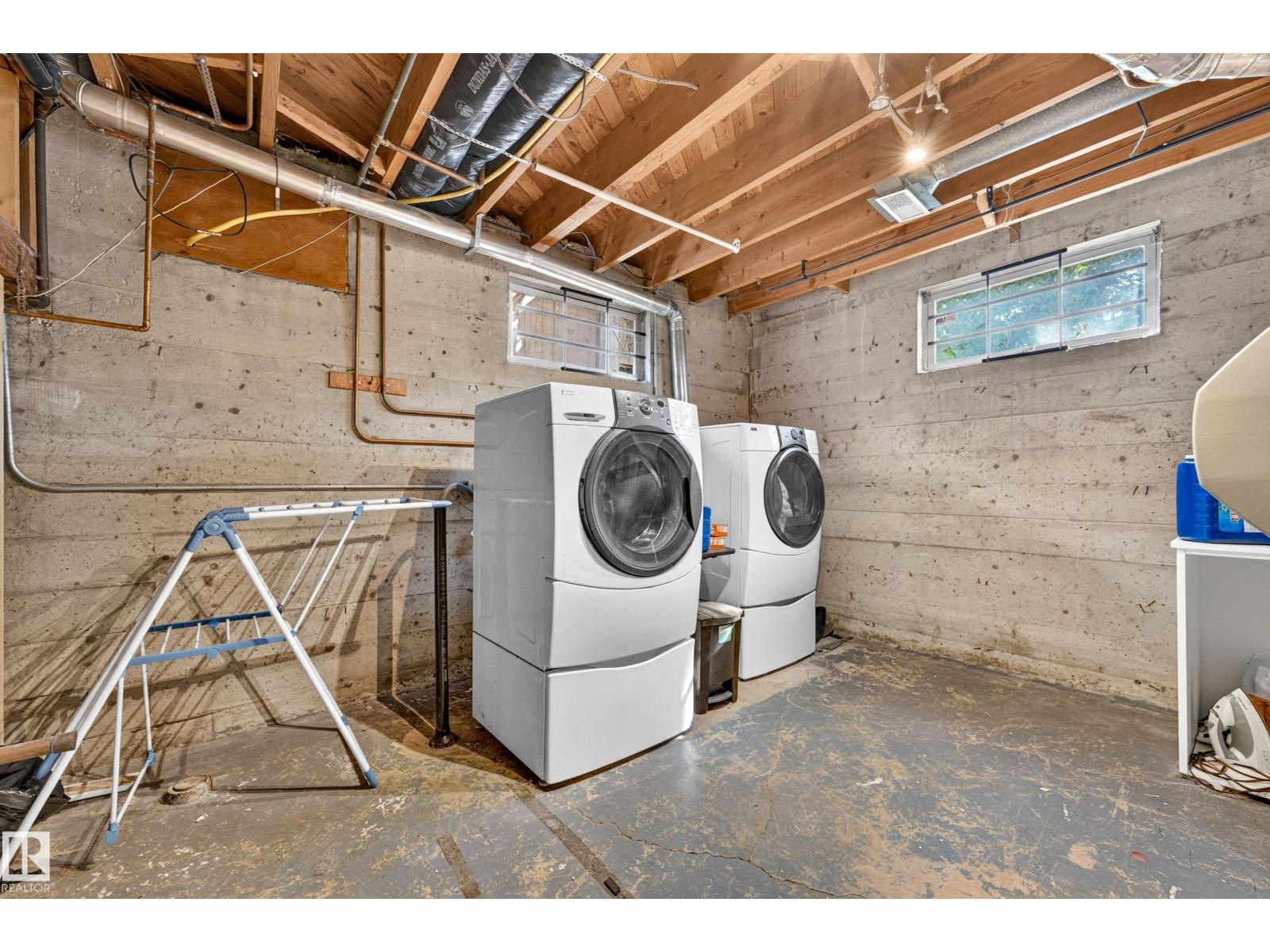 14804 95 AV NW - 46