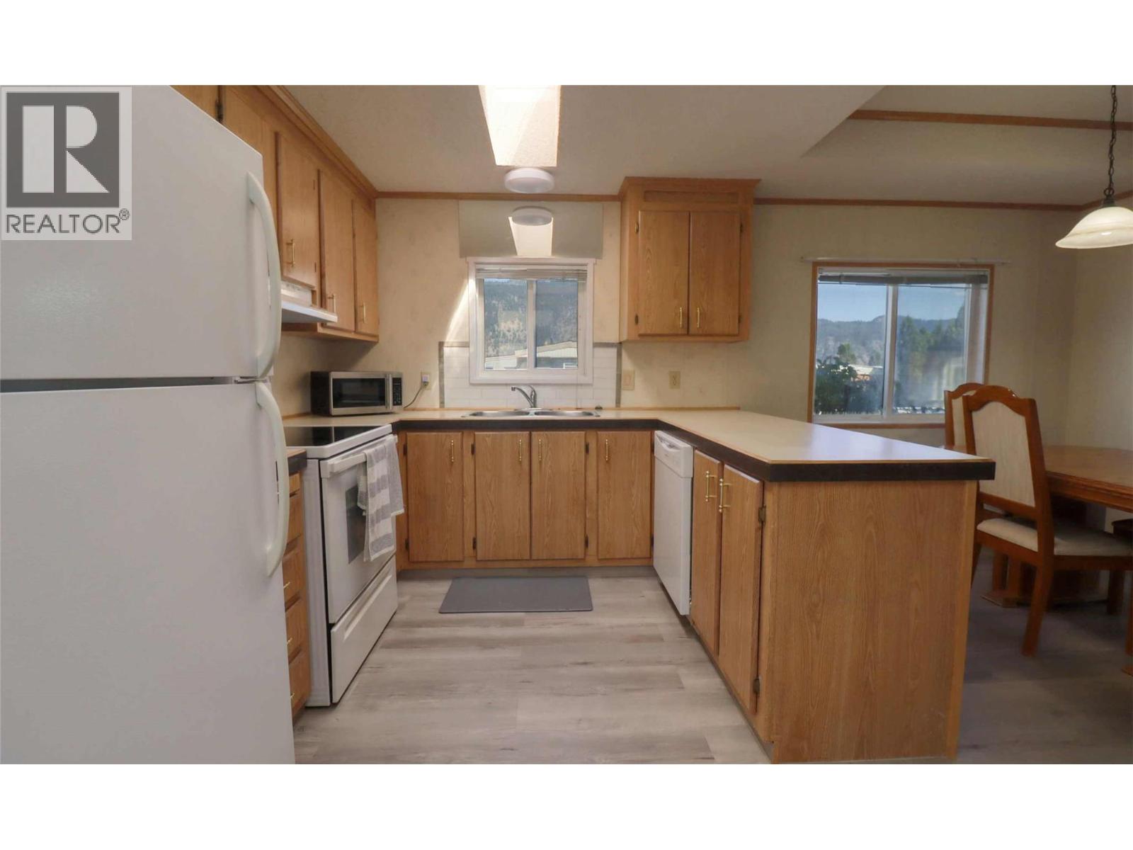 #33 1214 Okanagan Avenue - 18