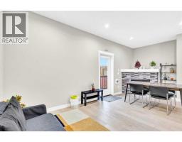 Primary Bedroom - #2, 4519 Bowness Road Nw, Calgary, AB T3B0A9 Photo 7