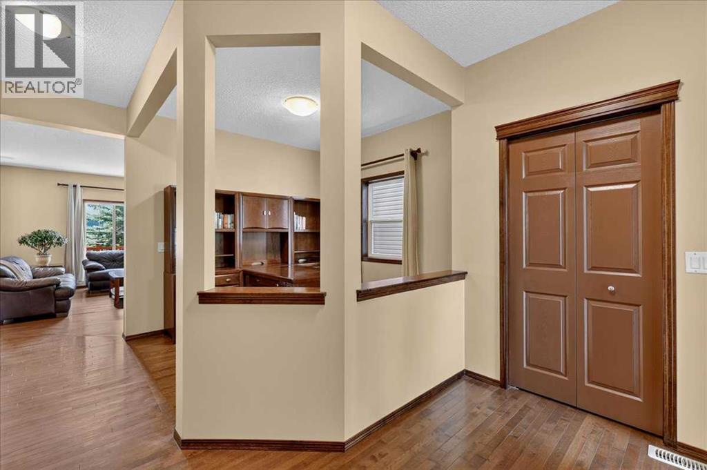 277 Evermeadow Avenue SW - 6