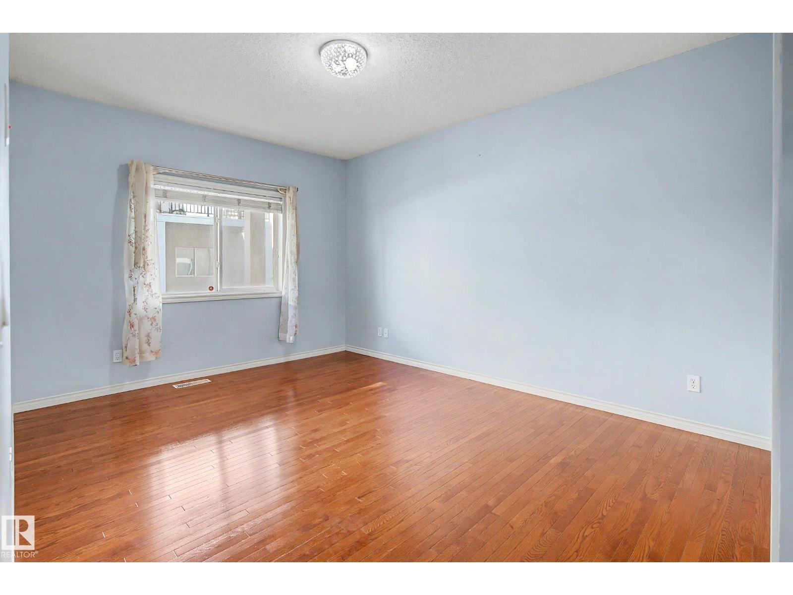 #47 13825 155 AV NW - 11