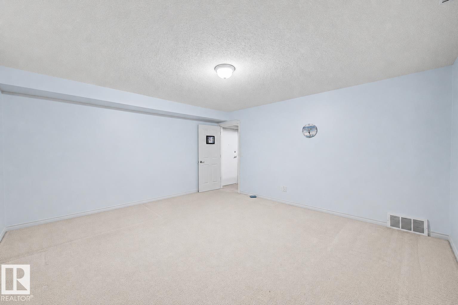 #47 13825 155 AV NW - Image 18