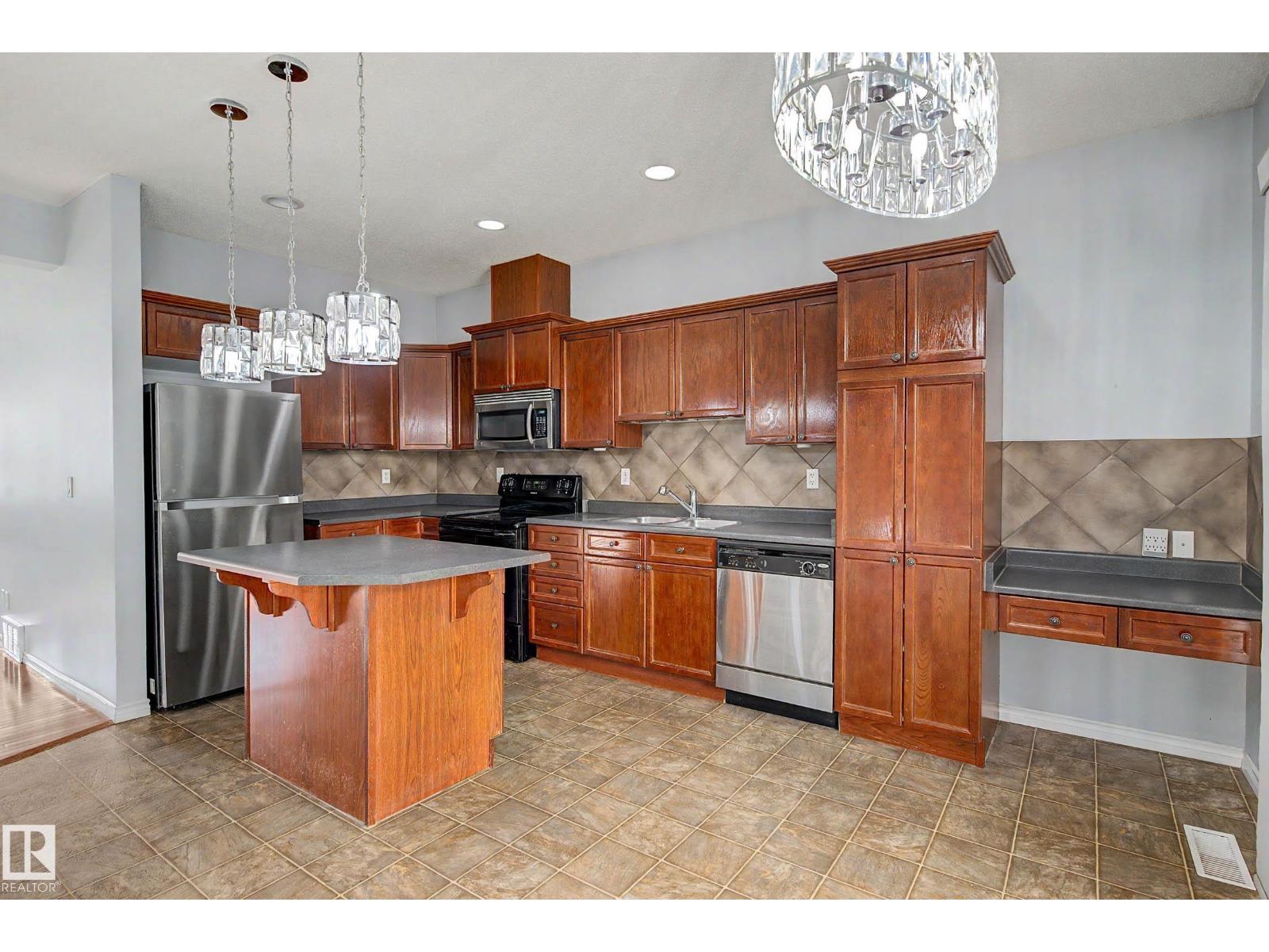 #47 13825 155 AV NW - Image 8