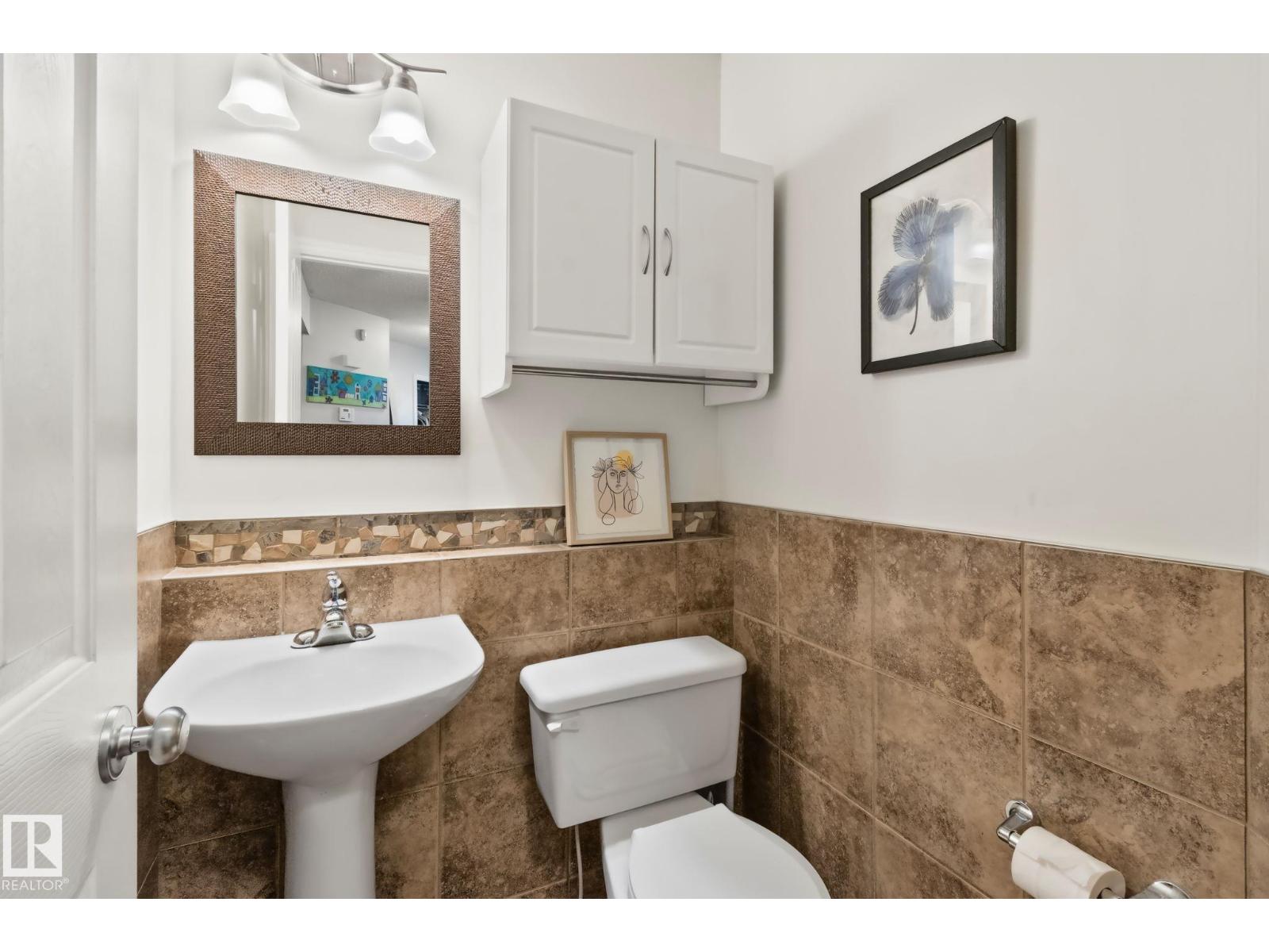 9 LANDON DR - 13