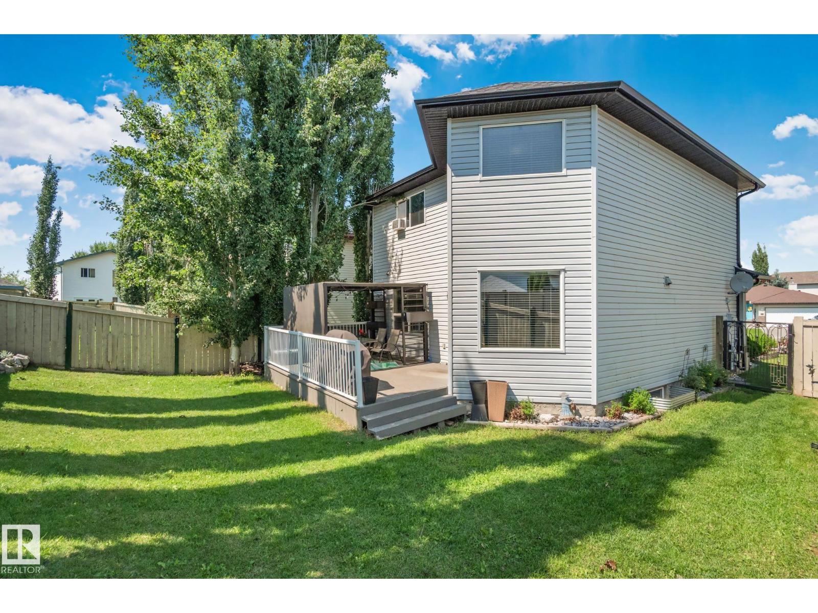 9 LANDON DR - 46