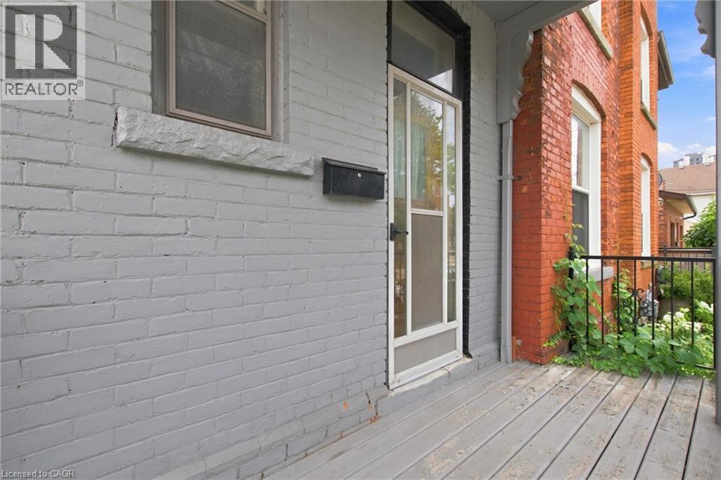 128 HESS Street N, Hamilton — photo 2