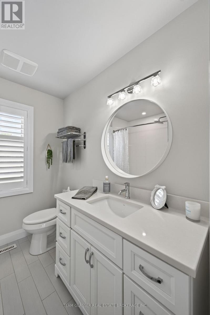 27 CHESTNUT HILL - Image 38