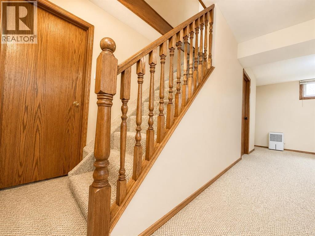 614 6 Avenue - Photo 10