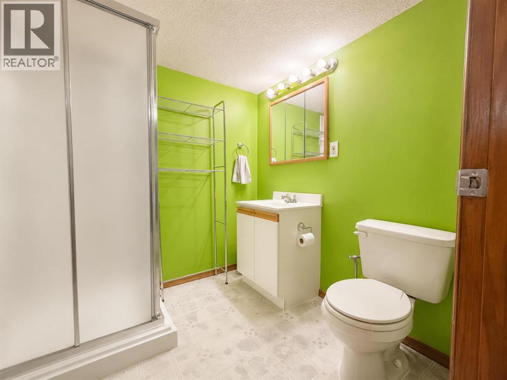 614 6 Avenue - Photo 14