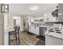 Kitchen - 6488 Wolfcub Place Place, Oliver, BC V0H1T3 Photo 10