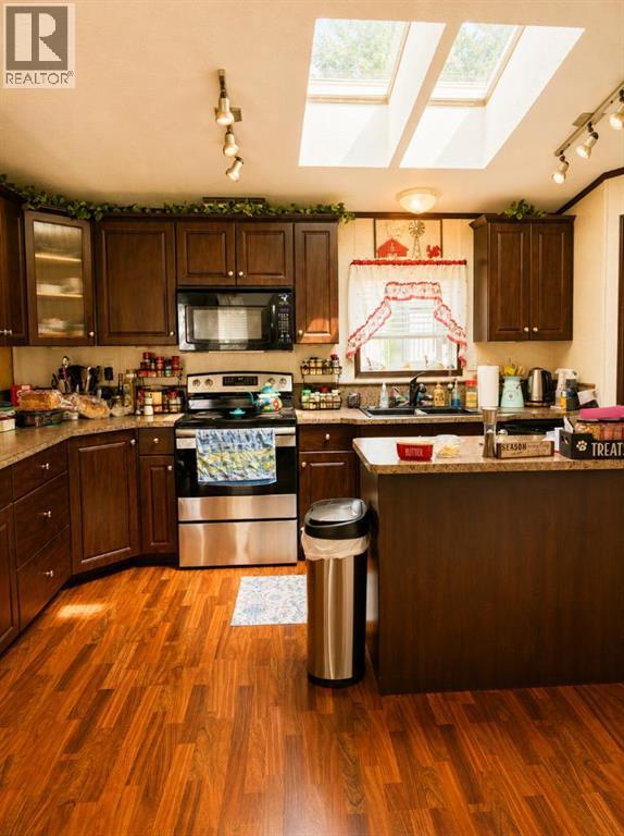 4439 Park Crescent - Photo 8
