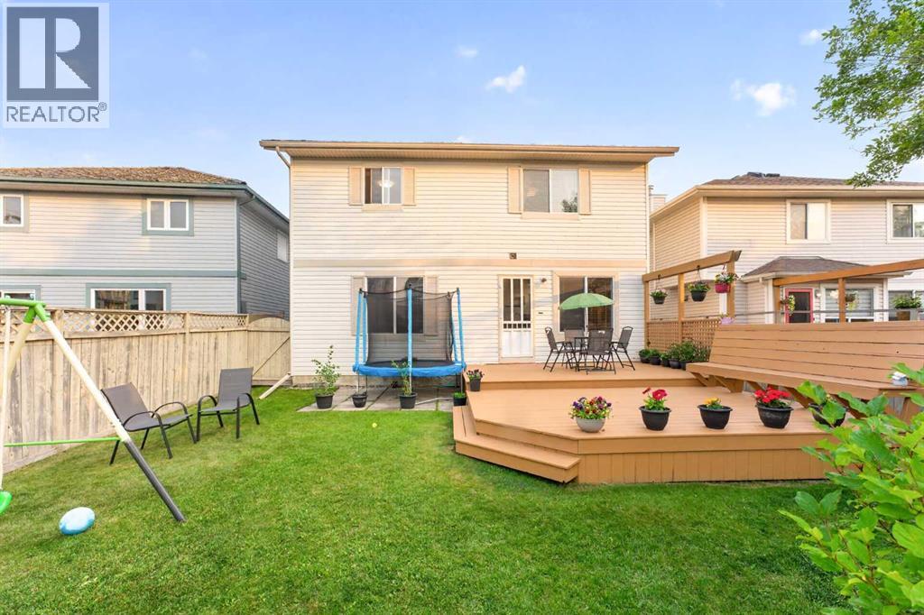 137 Douglas Glen Manor SE - Image 5