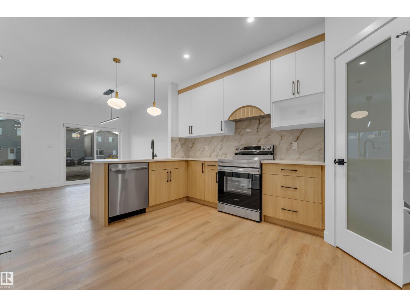 220 24 ST SW - Image 12