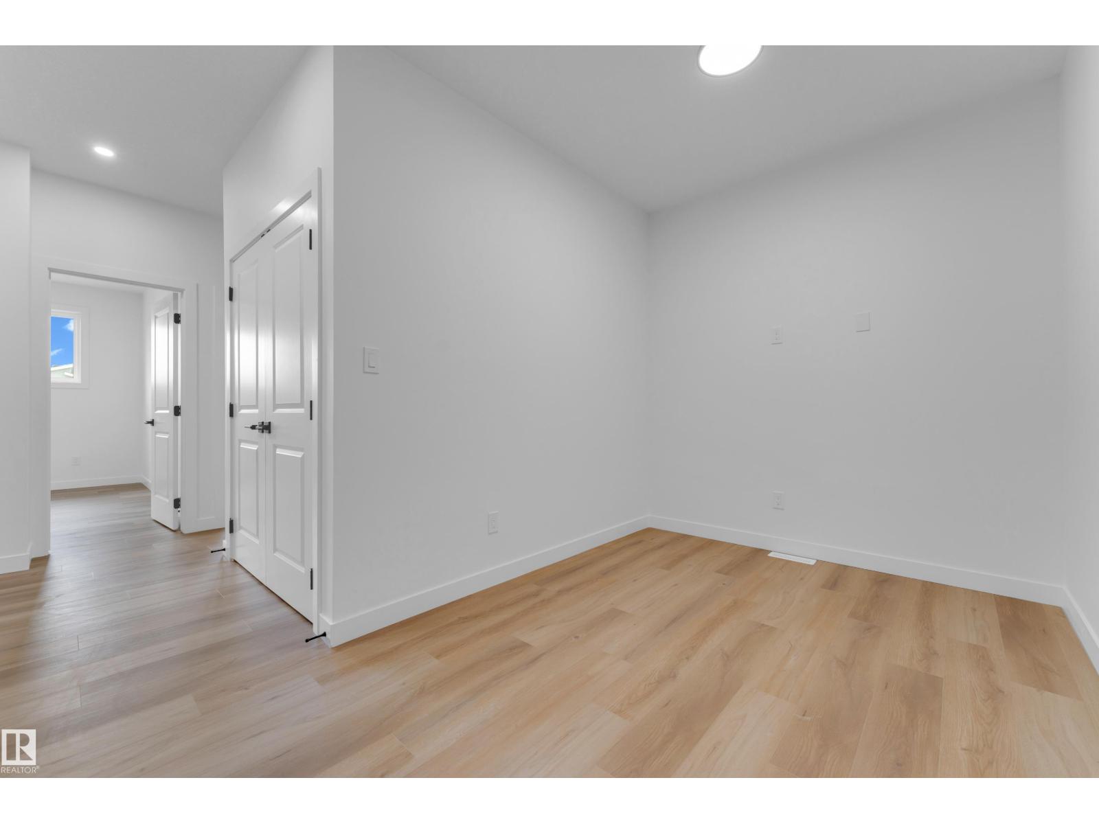 220 24 ST SW - Image 25