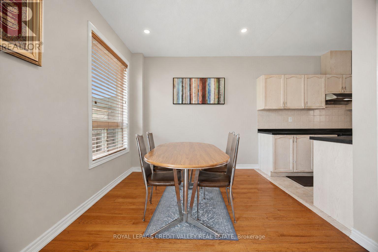 7443 RUSSIAN OLIVE CLOSE - 13