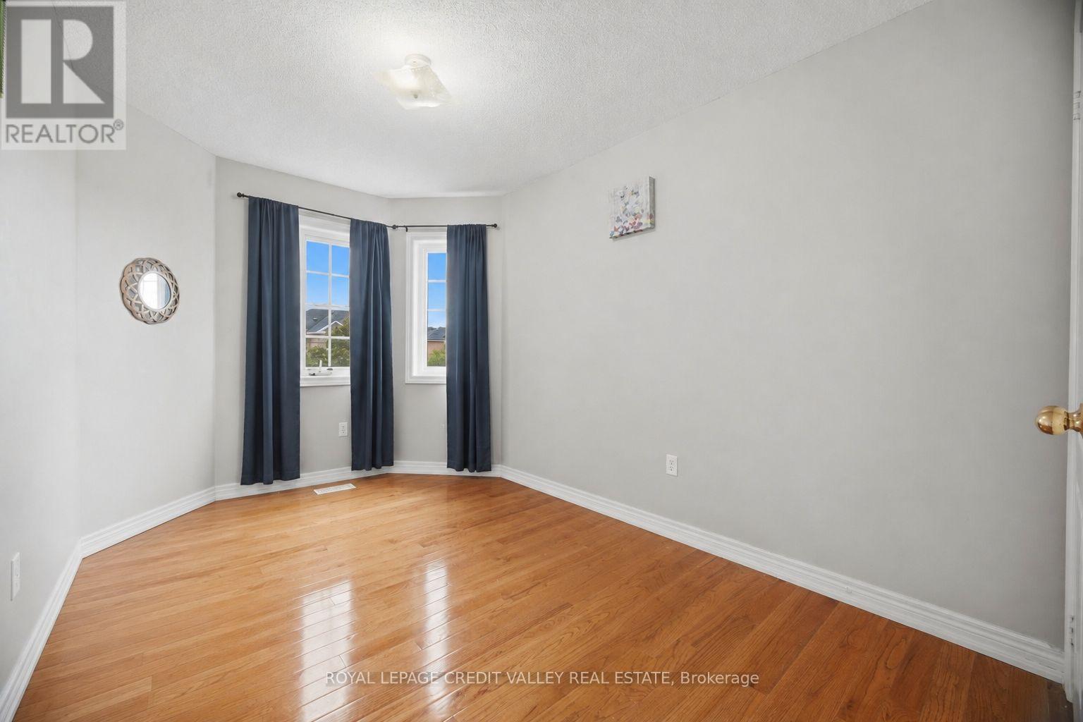 7443 RUSSIAN OLIVE CLOSE - 30