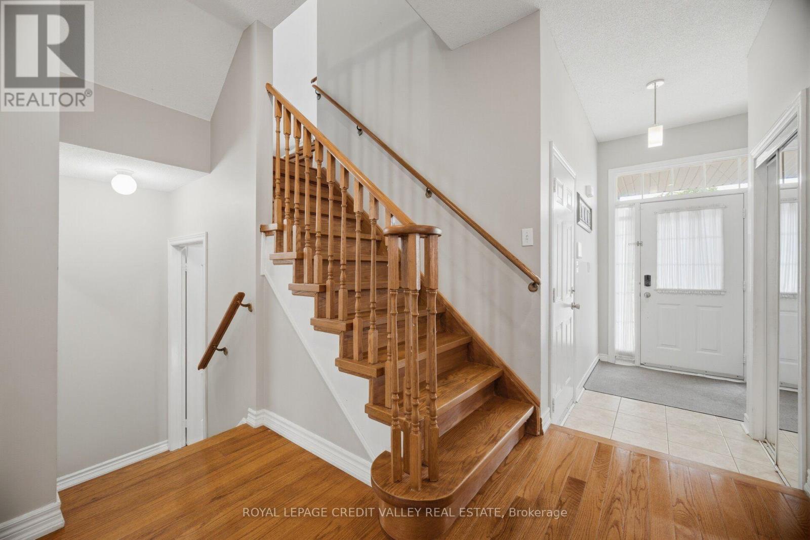 7443 RUSSIAN OLIVE CLOSE - 35