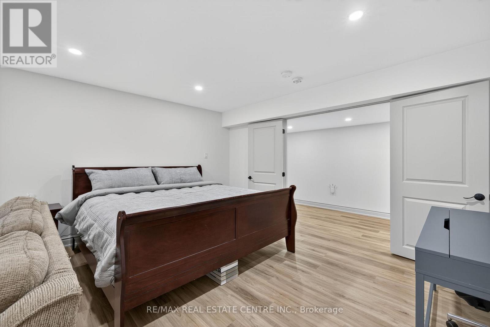 53 ANDERSON AVENUE - 40