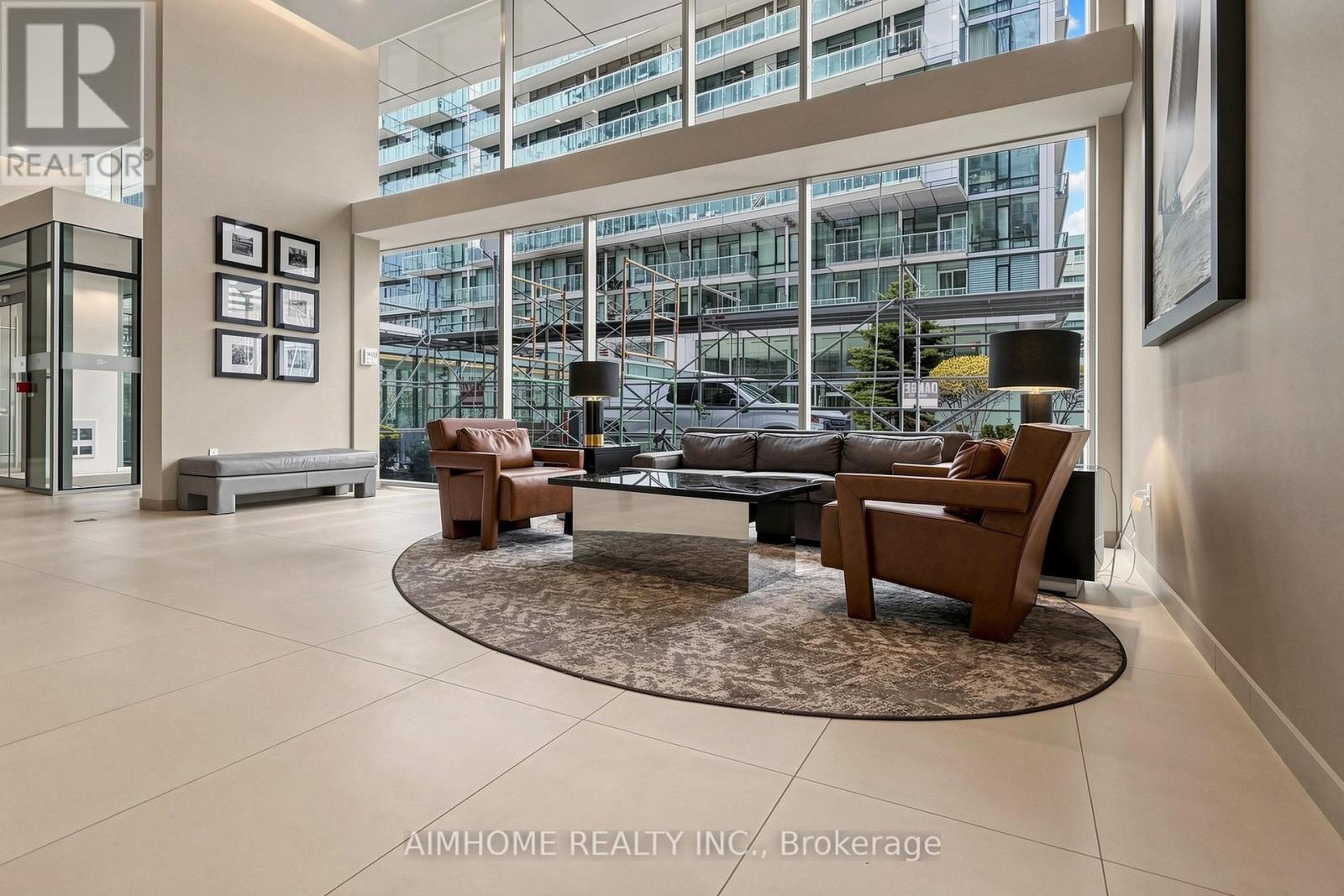 #328 39 QUEENS QUAY - 4